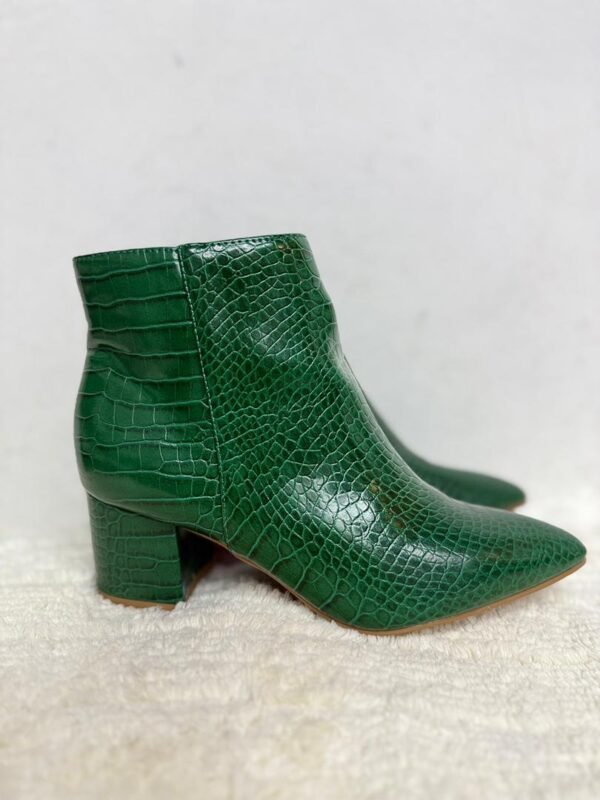 Botas